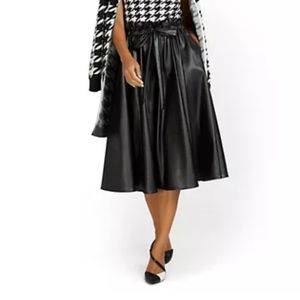 New York and Company Skirt